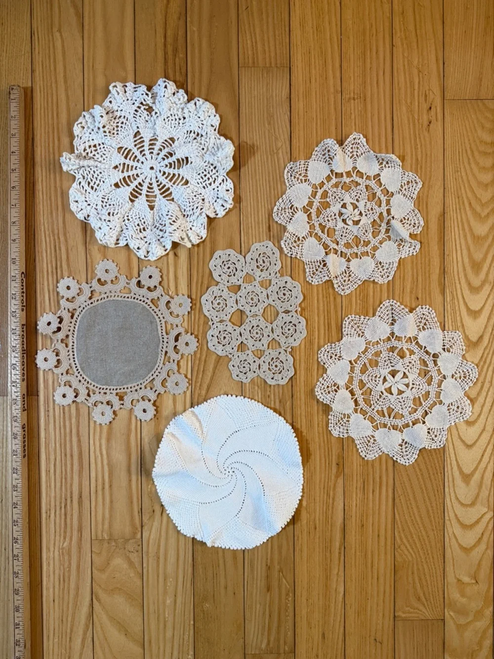 VTG Crochet/Doilies, Mixed Round Smalls Lot
